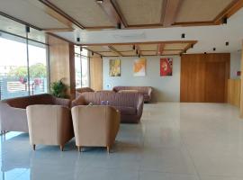 The Blues Hotel, Sanand，位于Sānand的酒店