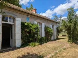 La Lampisterie - Converted railway workshop on the edge of the Voie Verte