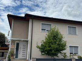 Privatzimmer Jarosch，位于图尔恩的酒店