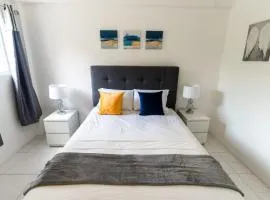 Sunny Luxuries - Union Terrace