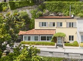 Luxury townhouse with panoramic Como lake views by Aura Luxury Collection，位于卡拉泰乌廖的酒店