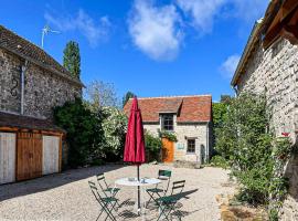 Maisons des Passereaux- Gîte 3 étoiles au coeur du massif des 3pignons，位于Le Vaudoué的酒店