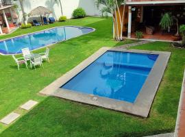 Hotel Villas Cuernavaca，位于特米斯科的酒店