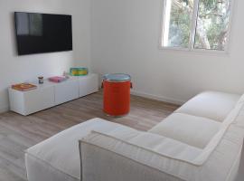 Appartement avec jardin BARTOLINETTA，位于格里莫港的酒店