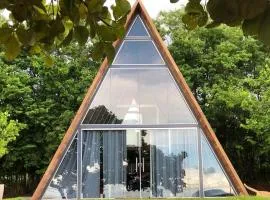 Cabana dos Sonhos!A frame house Chalé Experience!