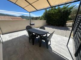 Moderne, climatisé et barbecue privé，位于沙托阿尔努圣奥邦的酒店