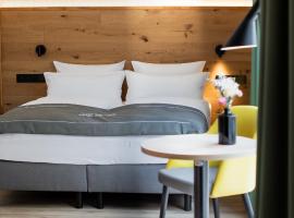 尼克什酒店，位于许托夫的酒店