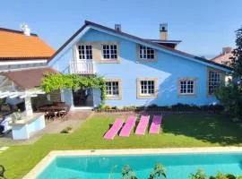 La Casa Azul con piscina