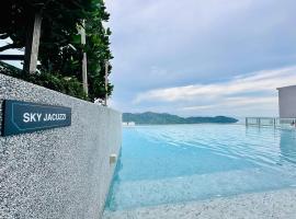 Sky Pool Luxury Sea View Near Penang Airport 9pax，位于峇六拜的酒店