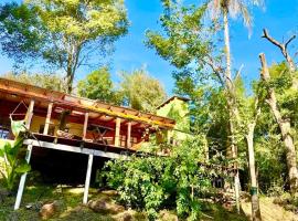 MI LUGAR FELIZ Cabaña Misionera，位于Loreto的酒店