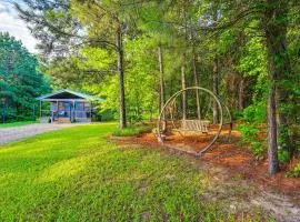 Serene Broken Bow Cabin with Fire Pit and Gas Grill!