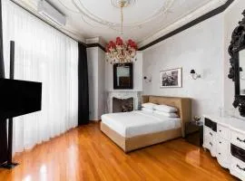 Elegant & Luxury Escape SKG