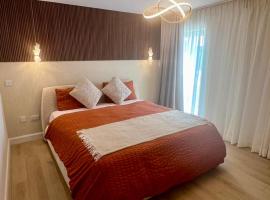 Stylish SuperKing and King Ensuite Bedrooms in Dublin，位于都柏林的酒店