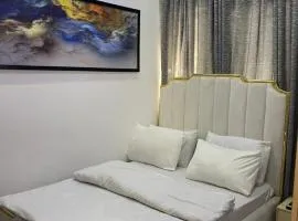 Luxury Appleton court ajah