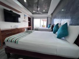 HOTEL EL CORAL，位于蓬塔米塔的酒店