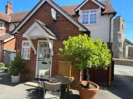 Happy Hinwood House, Hampshire!