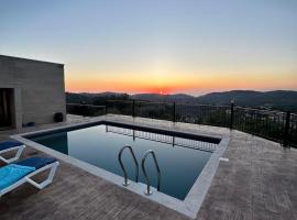 Sky High Guesthouse，位于Gharīfah的酒店
