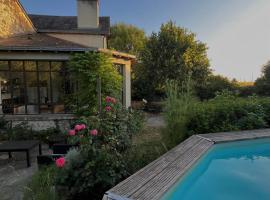 Gite du CHATEAU FOUQUET，位于Brézé的酒店