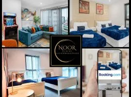 City Centre Apartment, FREE Gated Parking, 2 Bathrooms, Netflix and WiFi - Suitable for Contractors and Families - By Noor Luxury Accommodations