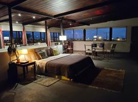 Apartamento Céntrico con Vista，位于埃雷迪亚的酒店