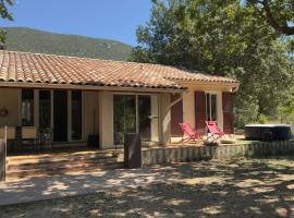 Odette du Colorado, vue sur le colorado, jacuzzi, boisé，位于吕斯特勒的酒店