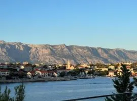 Luxurious Waterfront Villa 4 Bedrooms Villa Selca Waterfront Private Jetty