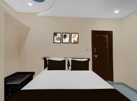 Hotel O SR Grand，位于Bībīnagar的酒店