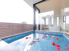 白の楽園 Villa Blanc F