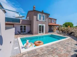 Gorgeous Home In Benkovac