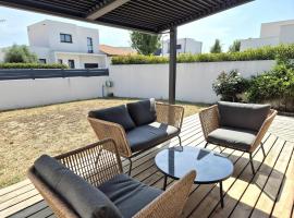 L'Atelier Sud Cozy & chic，位于Villeneuve-de-la-Raho的酒店