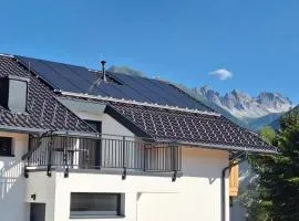 Summit View Apartment