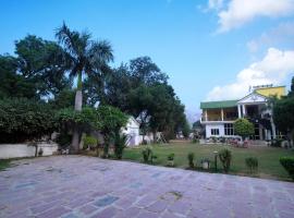 Hotel O Amrit Resort，位于阿尔瓦尔的度假村