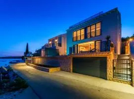 Captivating Dubrovnik Villa Villa Belle Riviere Private Infinity Pool & Next To The Sea Slano