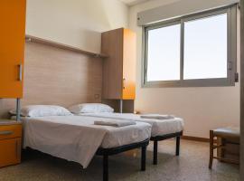 Rooms Casa Celeste sul Mare，位于切塞纳蒂科的酒店