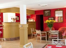 Logis hôtel Ô en Couleur，位于Oucques的酒店