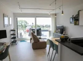 Harbour View Stay - Stylish apartment with stunning views in the marina of Zeebrugge