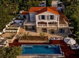 Stunning Korcula Villa 4 Bedrooms Villa Waterfront Dream Cinema Room