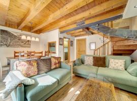 Arties Luxury Apartments con Gran Jardin Comunitario，位于阿蒂斯的酒店