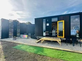 Dunalley Bay Beachfront Retreat by Tiny Away