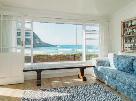 Silver Spray Beach Accommodation，位于维多利亚湾的酒店