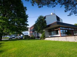 Moldefjord Hostel，位于莫尔德的酒店