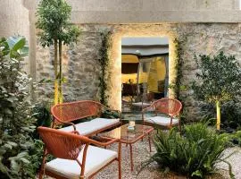 THE NIXON Luxury Suites and Apartment Hotel
