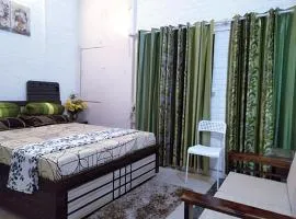 Men-only COZYCORNER