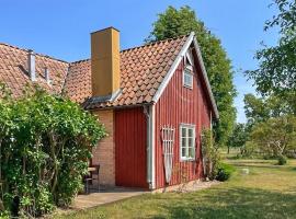 2 Bedroom Stunning Home In Klintehamn，位于Klintehamn的酒店