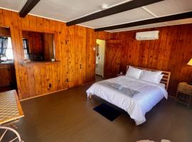 Joshua Tree Ranch House Motel - Downtown - Room #4，位于约书亚树的酒店