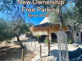 Moxy Paxos Apartments
