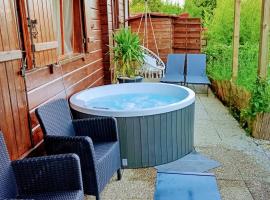 studio 'chalet rustique，位于Puessans的酒店