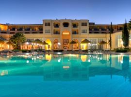 Verdi Tunis Beach Resort，位于迦玛特的酒店
