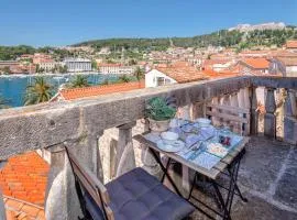 Villa Hvar Royale - 5 Bedroom Central Villa - Indoor Pool - Beautiful Heritage Villa