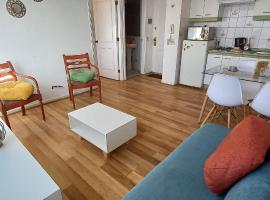 Rbkº Acogedor depto cercano a Playa Amarilla，位于康康的酒店